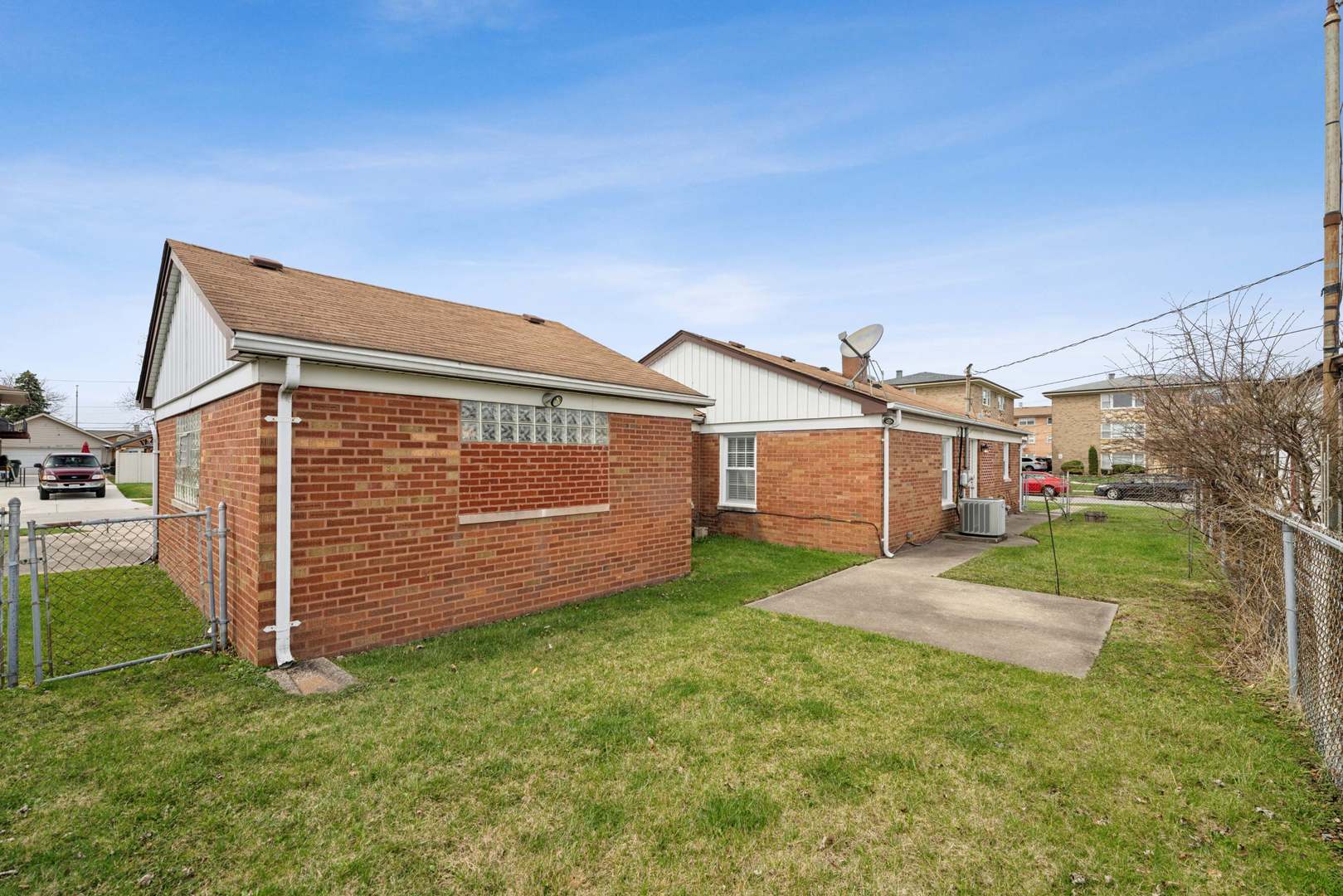 3175 W MEADOW LANE Drive, Merrionette Park, IL 60803