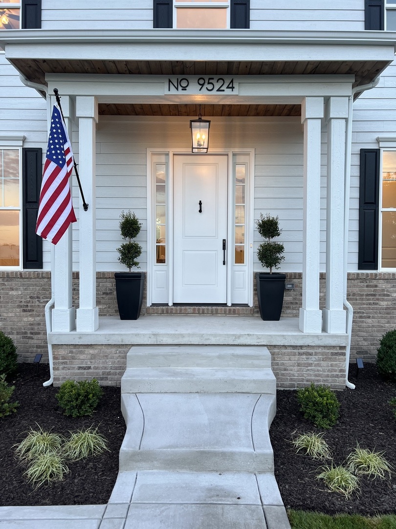 9524 Hook Street, Highland, IN 46322