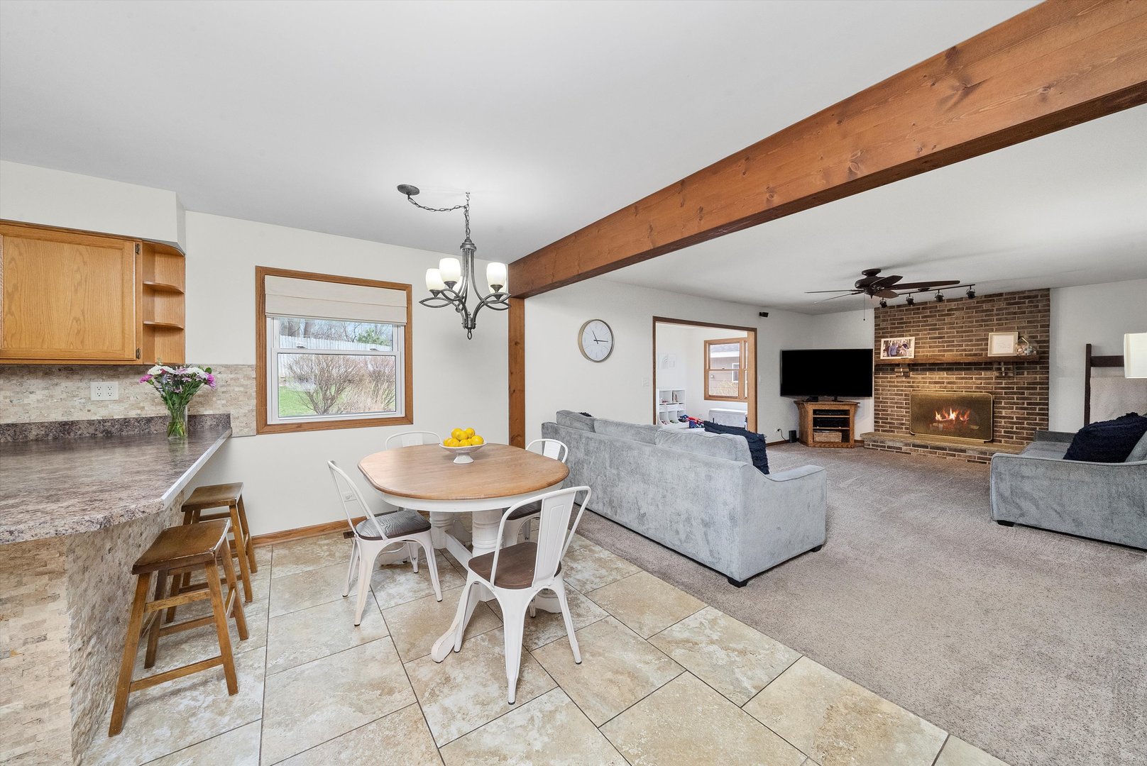 4331 Meadowlark Court, Gurnee, IL 60031