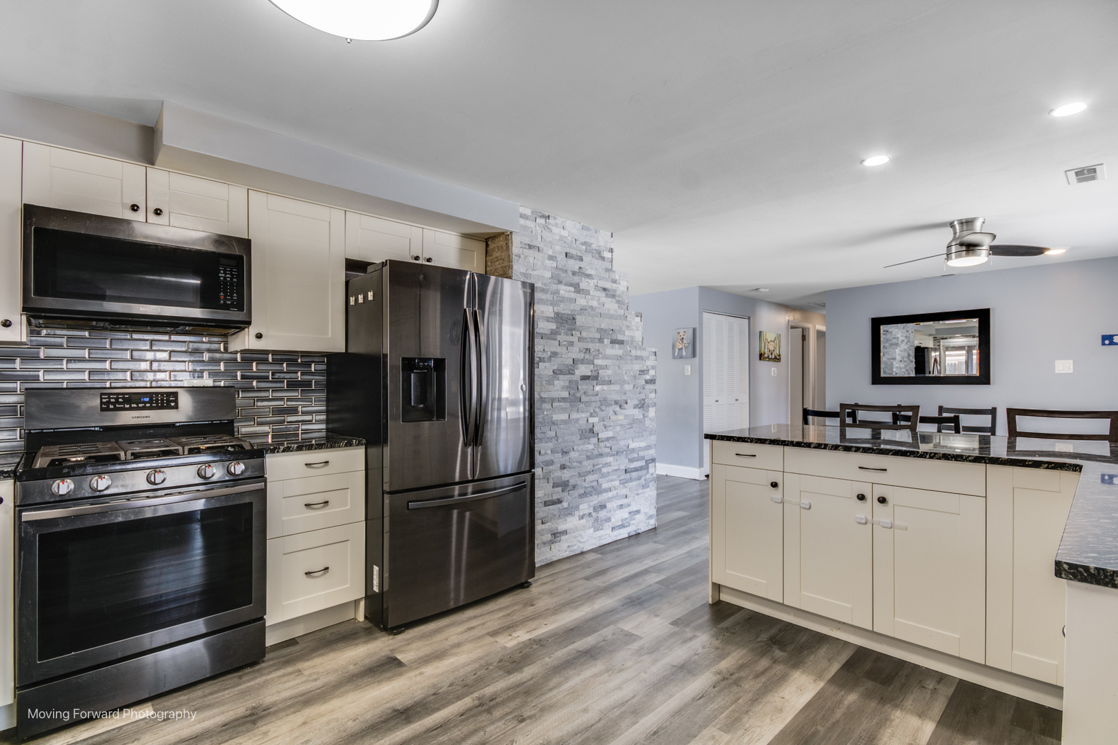214 S Springinsguth Road, Schaumburg, IL 60193