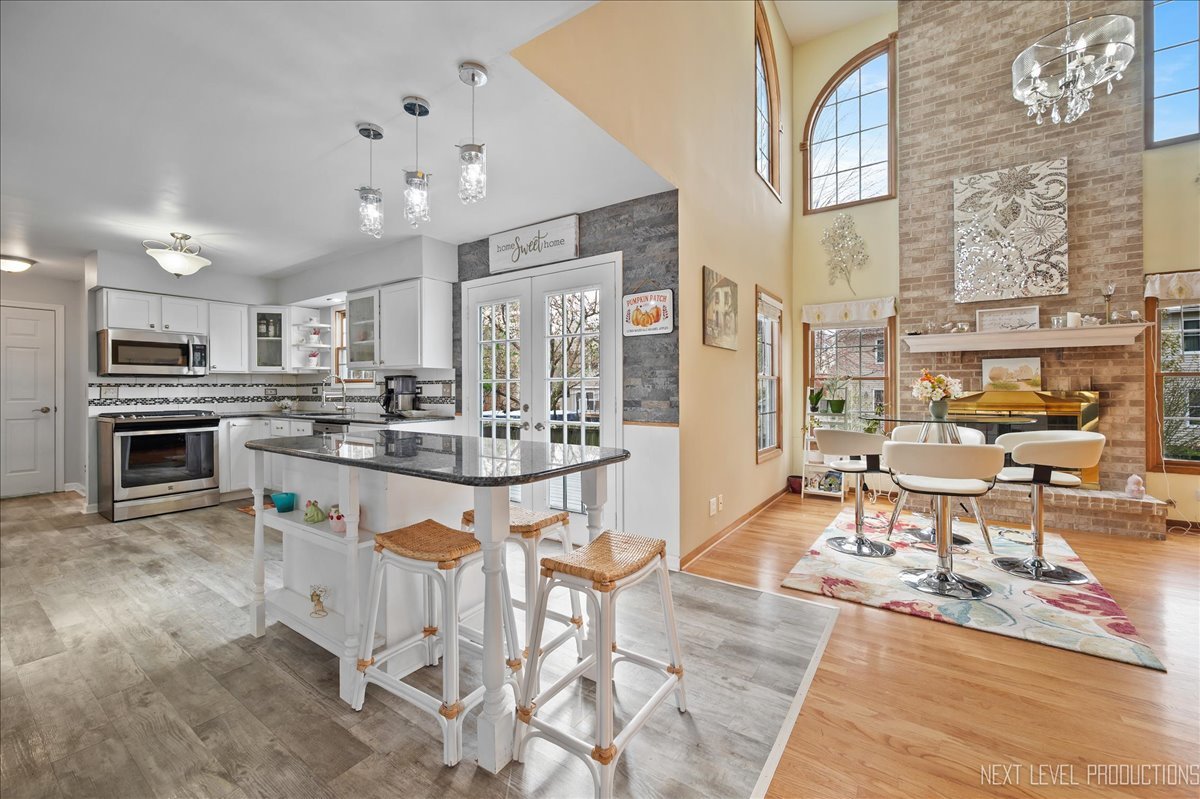 North Aurora, IL 60542