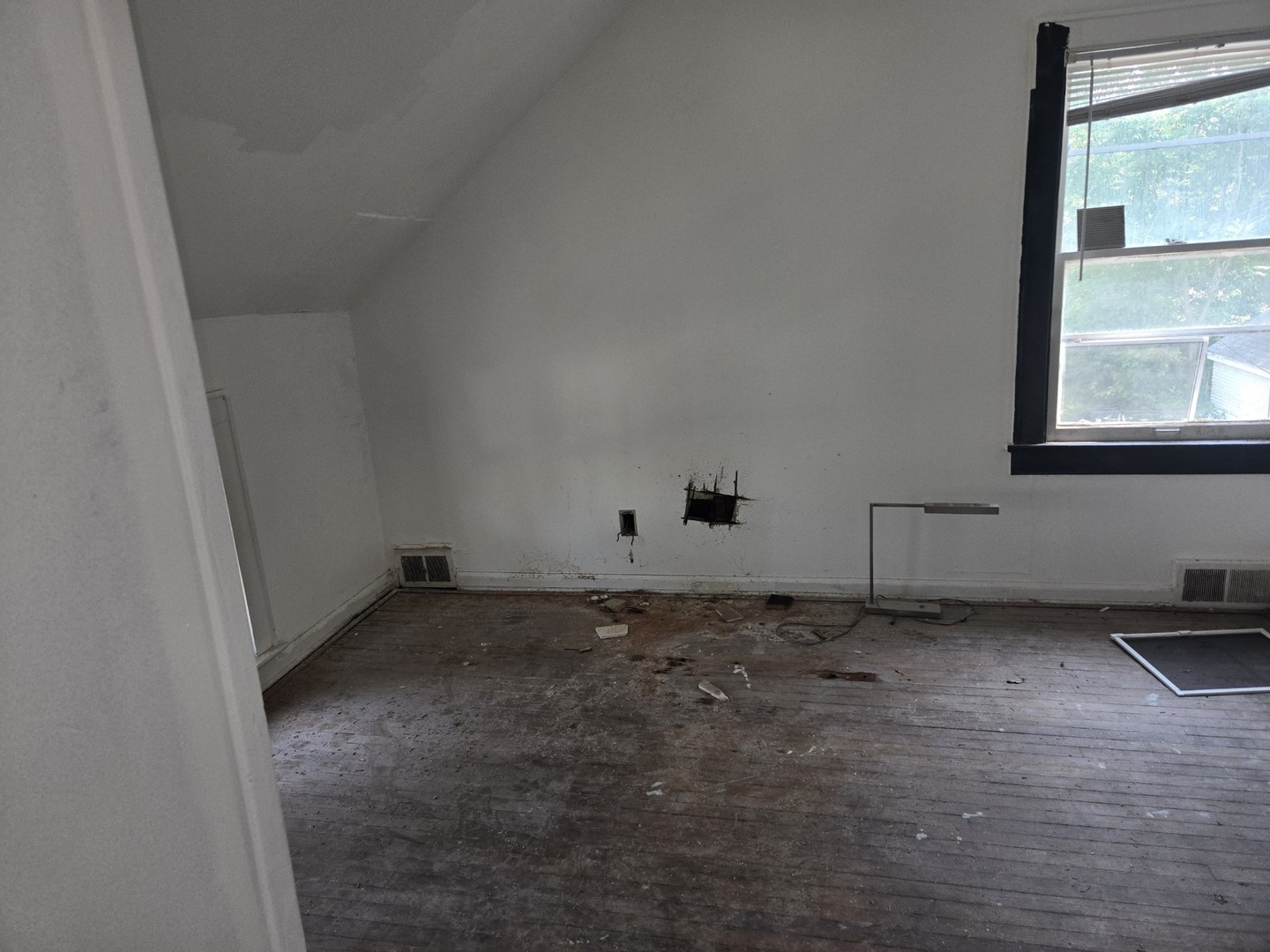 708 W Jefferson Street, Bloomington, IL 61701