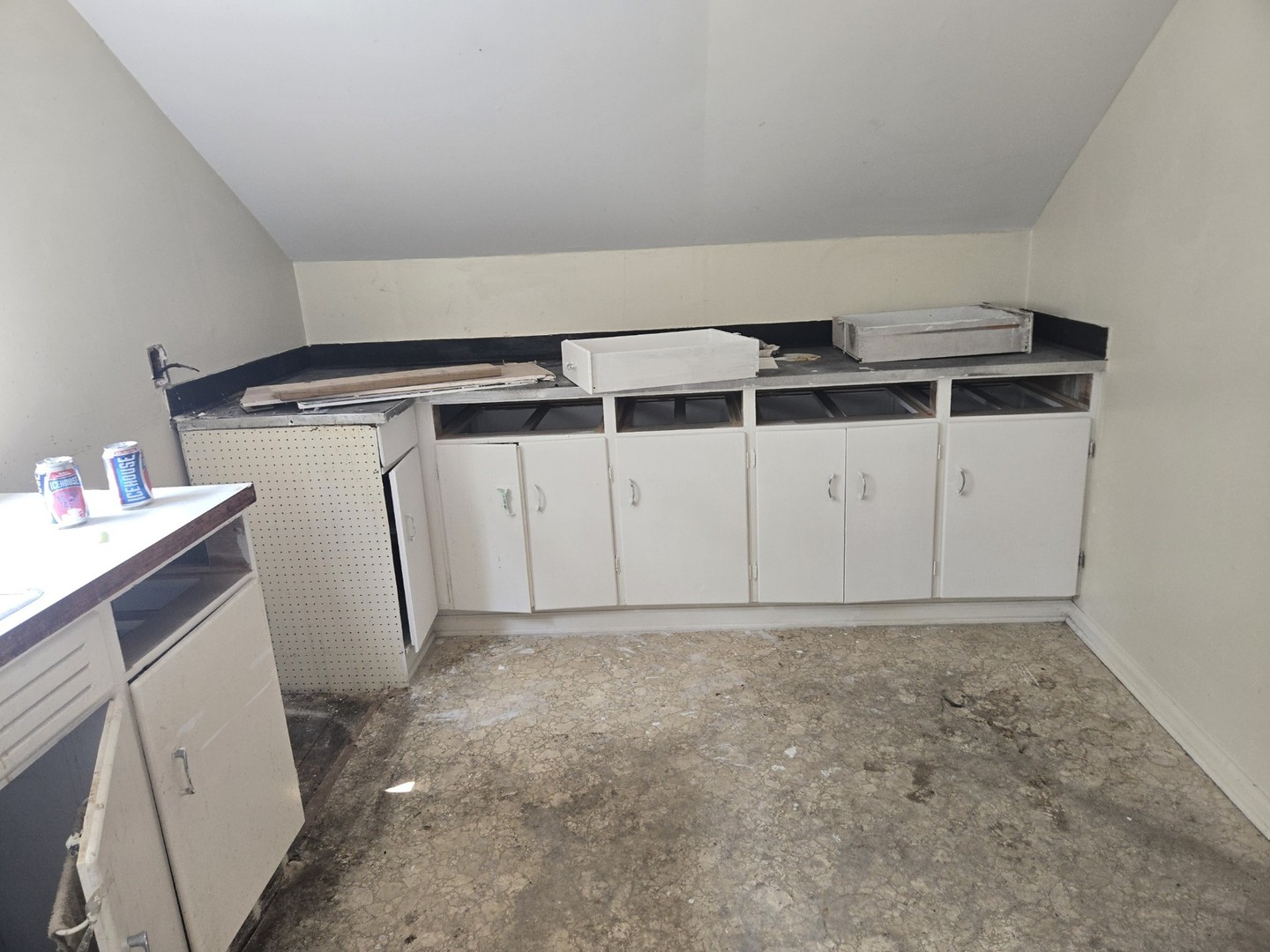 708 W Jefferson Street, Bloomington, IL 61701