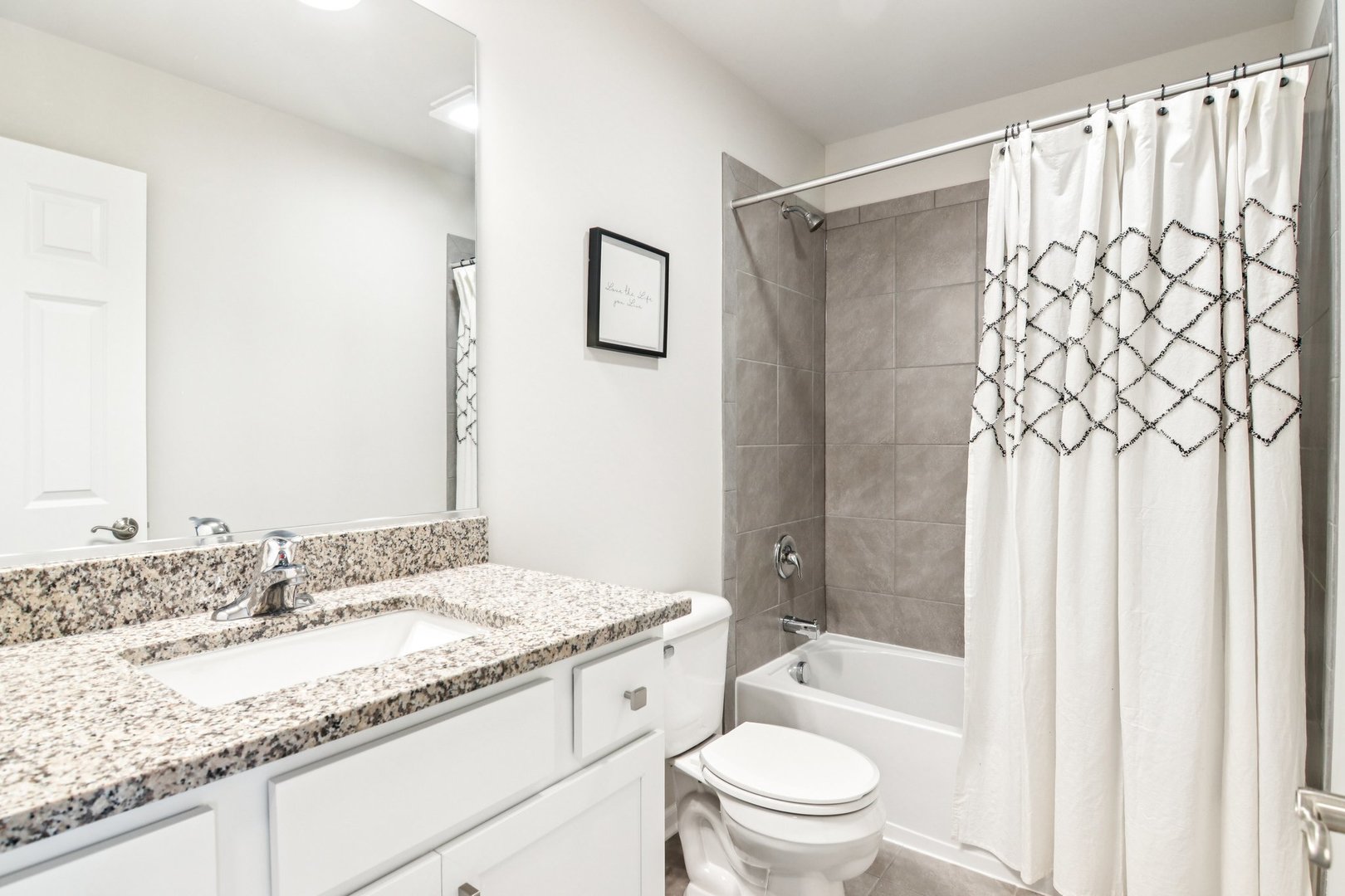 816 Simpson Avenue, Elburn, IL 60119