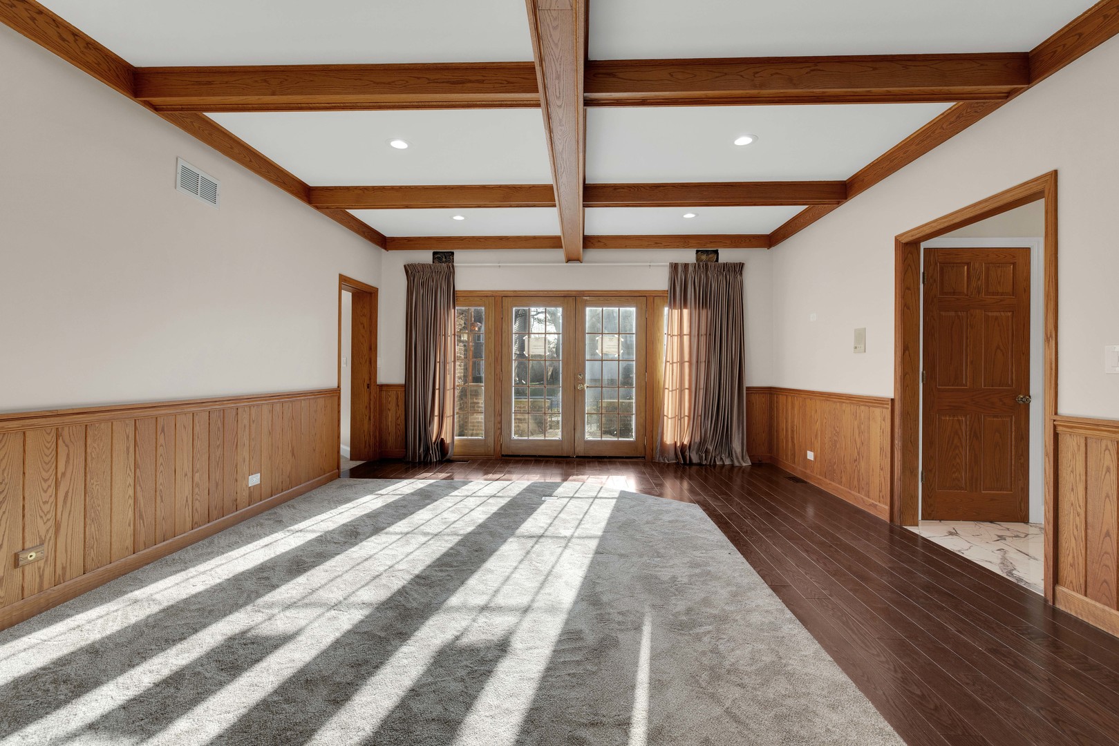 471 Stagecoach, Glen Ellyn, IL 60137