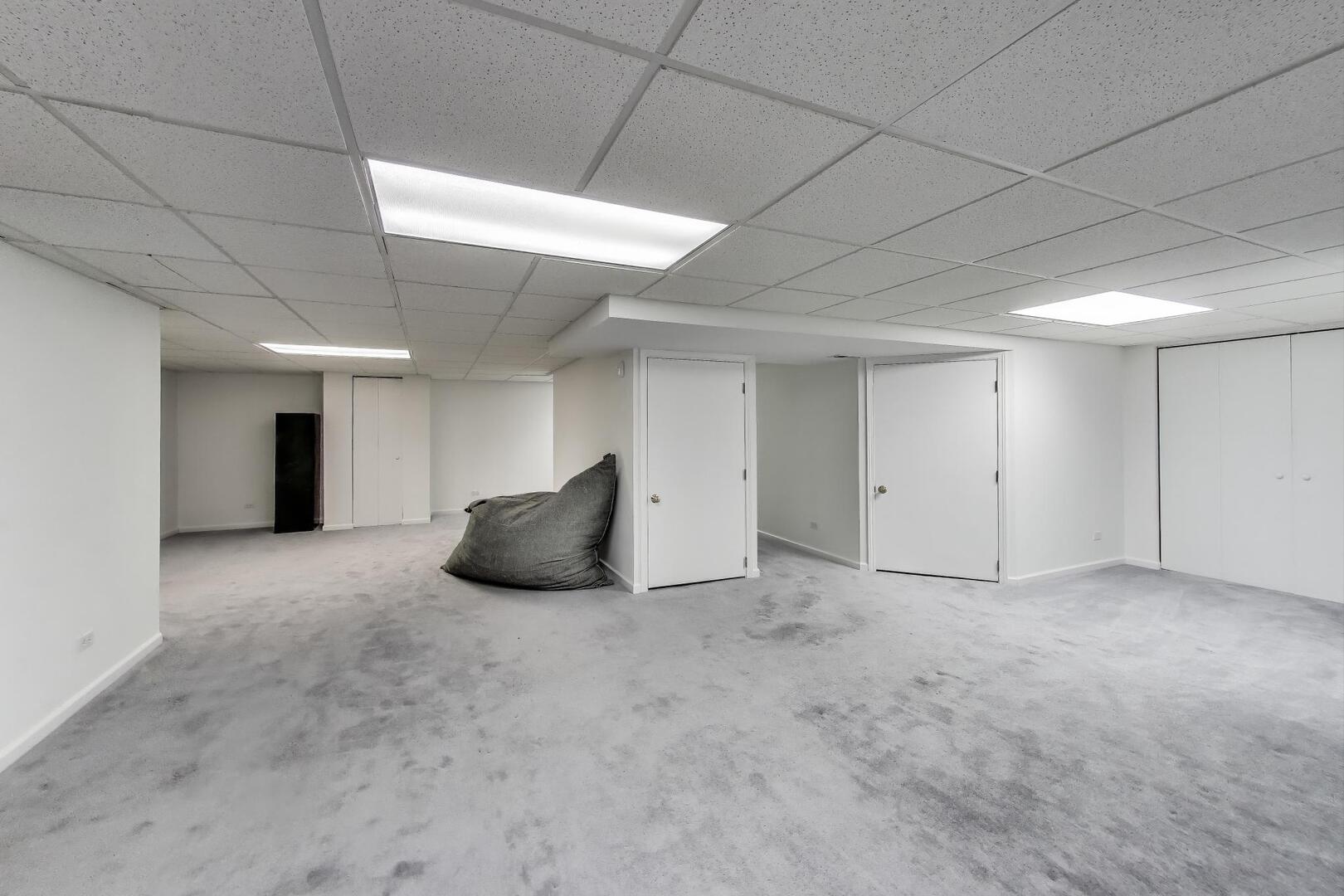 312 Garrison Circle, Port Barrington, IL 60010