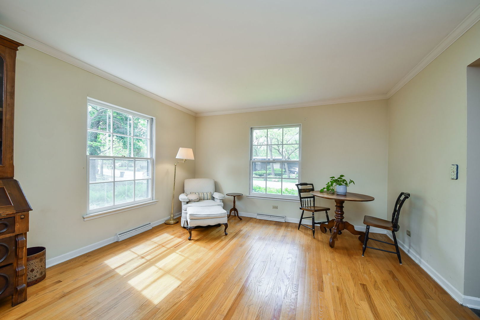 1025 Elizabeth Avenue, Naperville, IL 60540