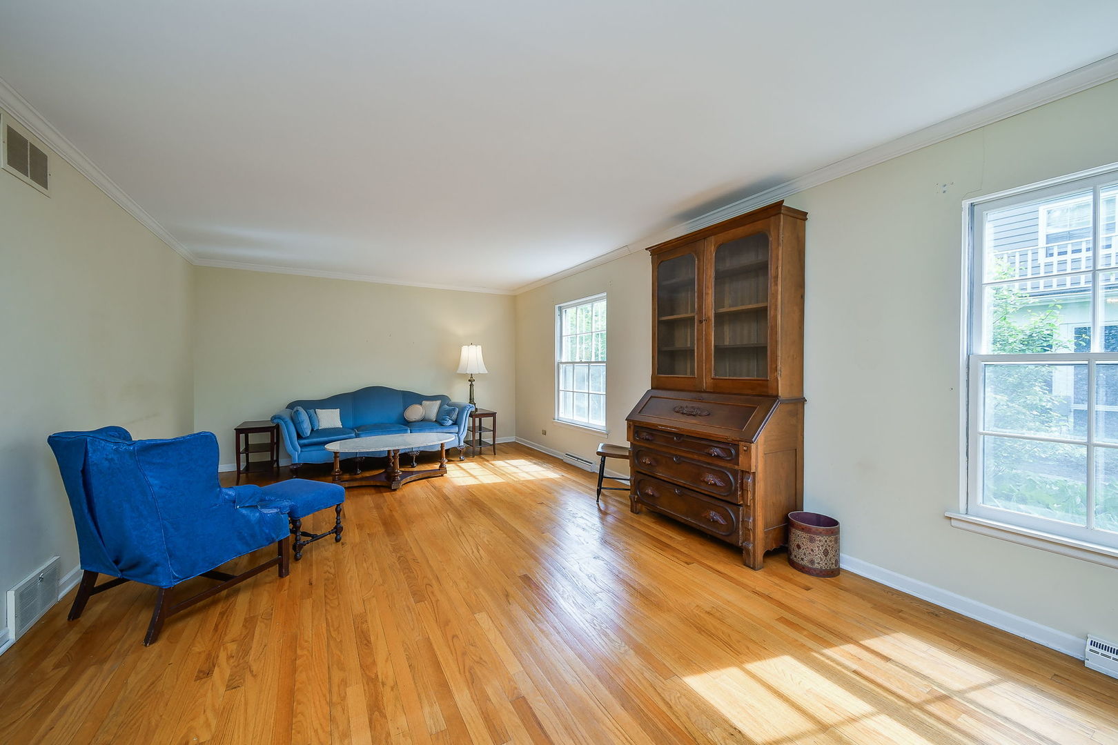 1025 Elizabeth Avenue, Naperville, IL 60540