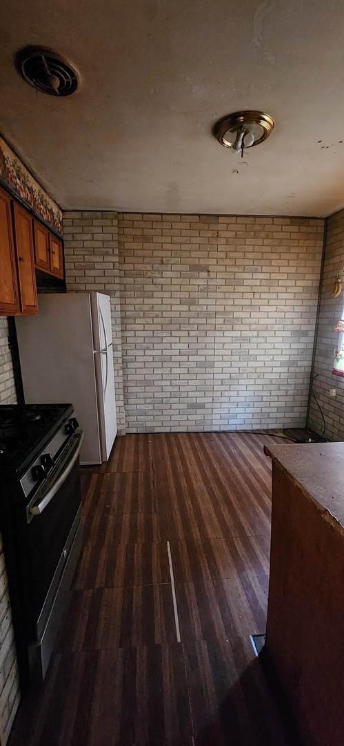 5065 W Gladys Avenue #C, Chicago, IL 60644