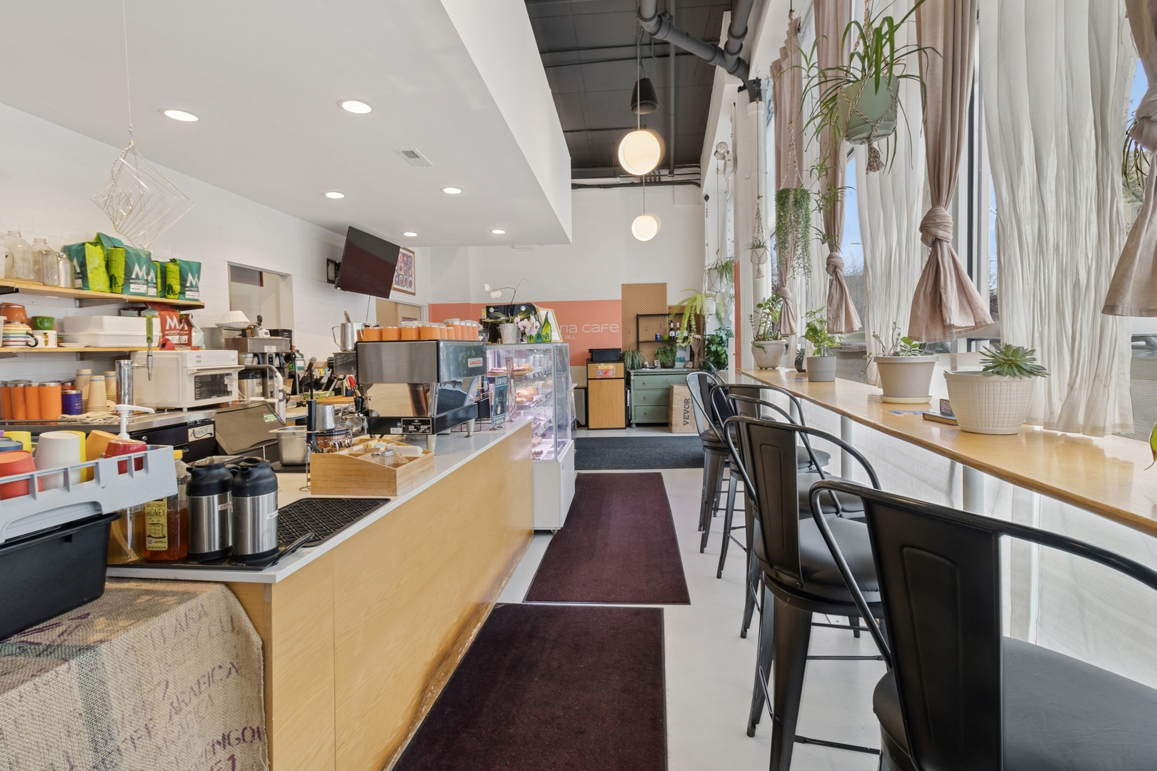 2800 W North Avenue, Chicago, IL 60647