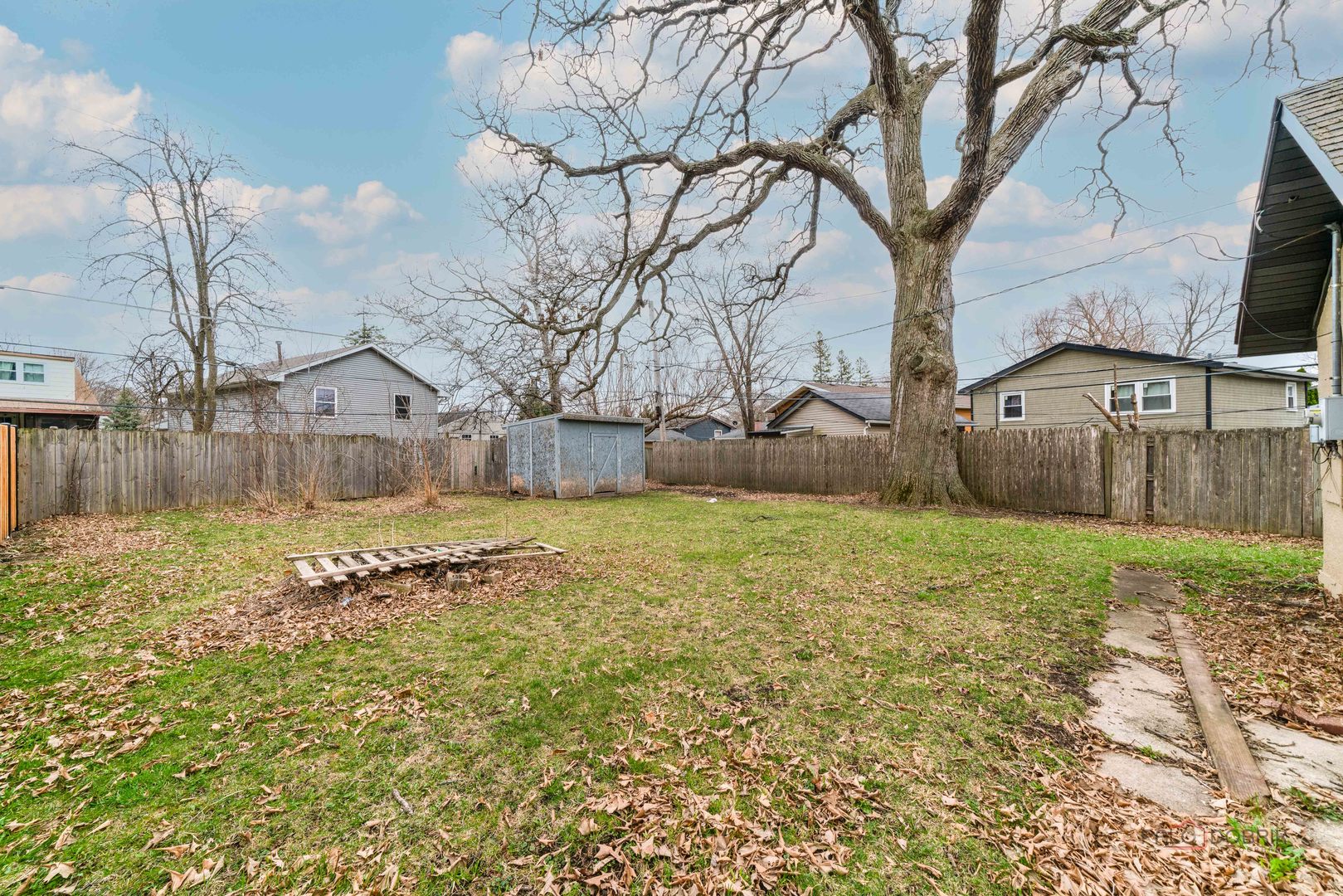 1205 Sunnyside Court, Round Lake Beach, IL 60073