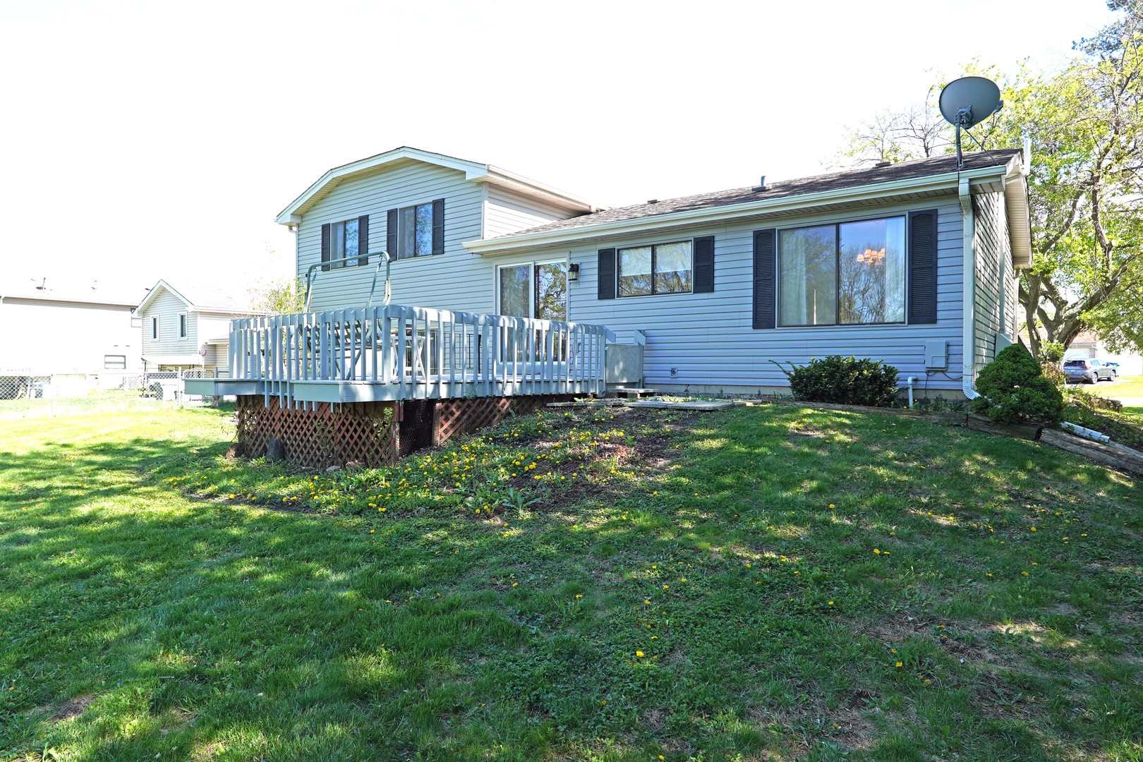 2240 Greenbay Drive, Hanover Park, IL 60133