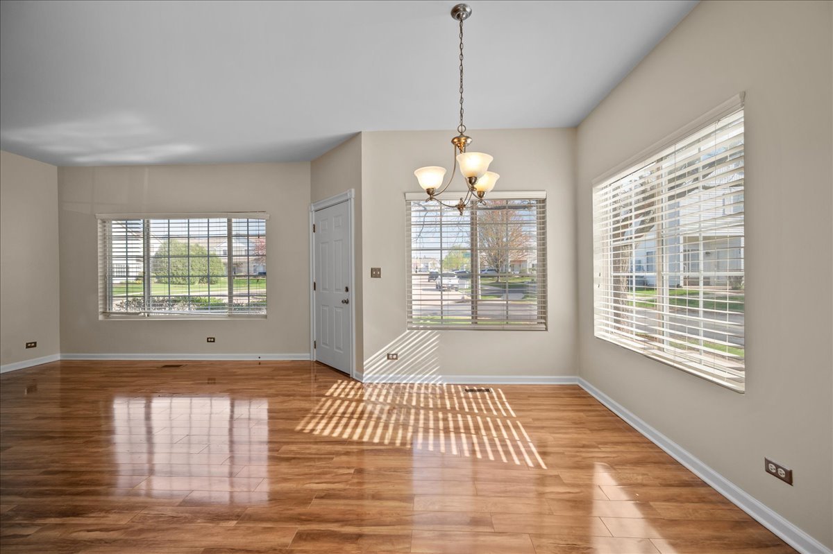 68 Heather Glen Drive #68, Aurora, IL 60504