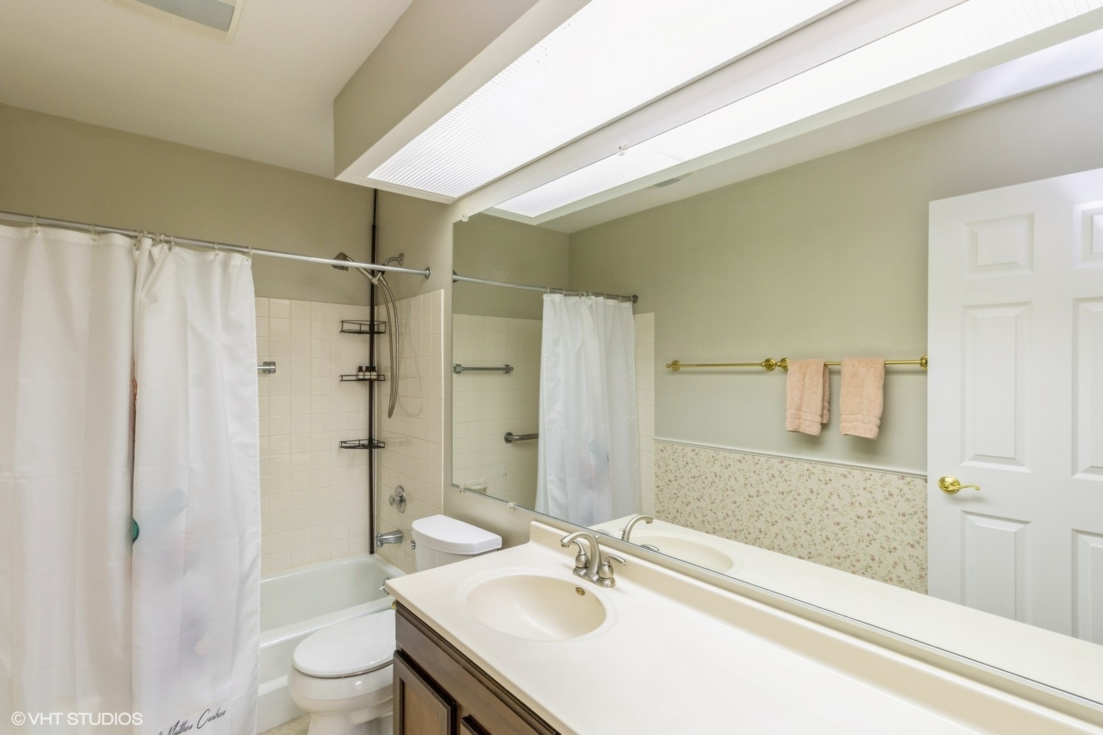 945 E Kenilworth Avenue #429, Palatine, IL 60074