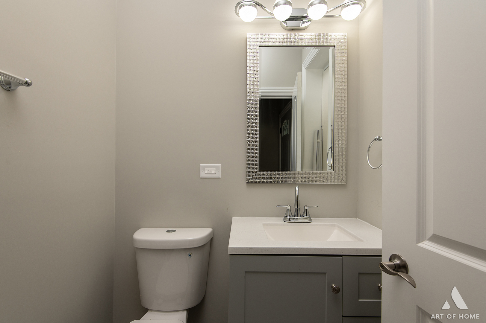 2610 E 74th Place, Chicago, IL 60649