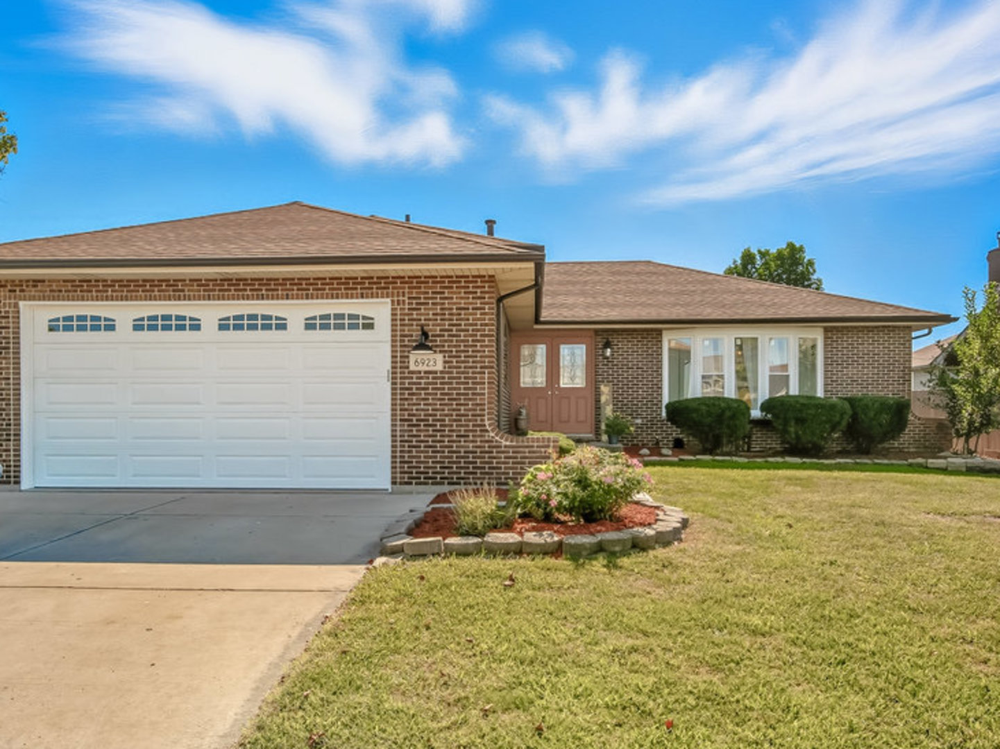 6923 154th Place, Oak Forest, IL 60452