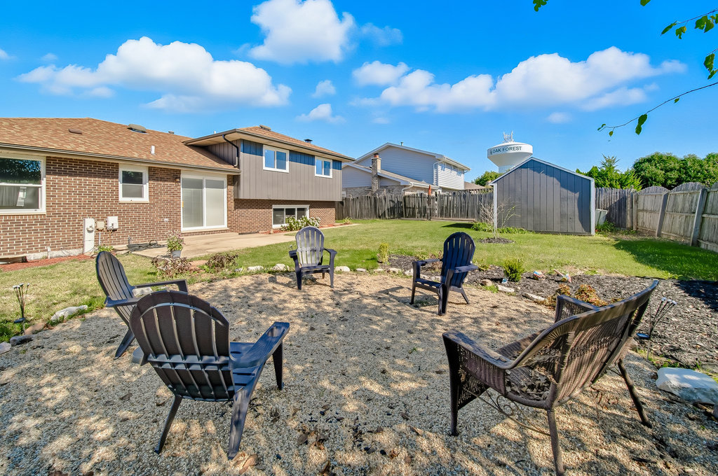 6923 154th Place, Oak Forest, IL 60452