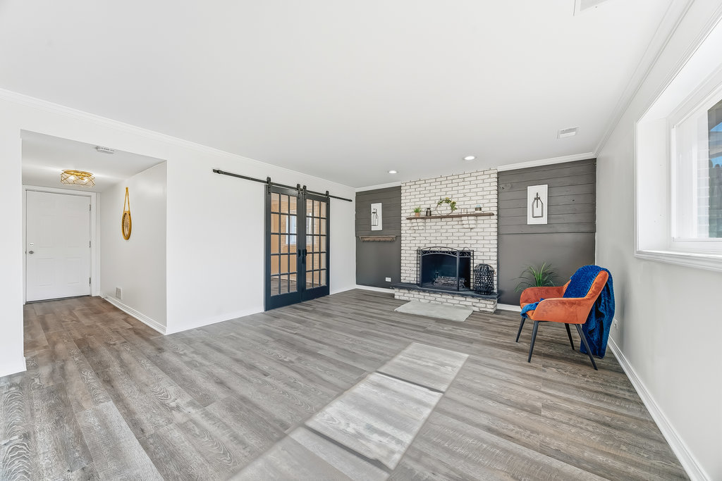 6923 154th Place, Oak Forest, IL 60452