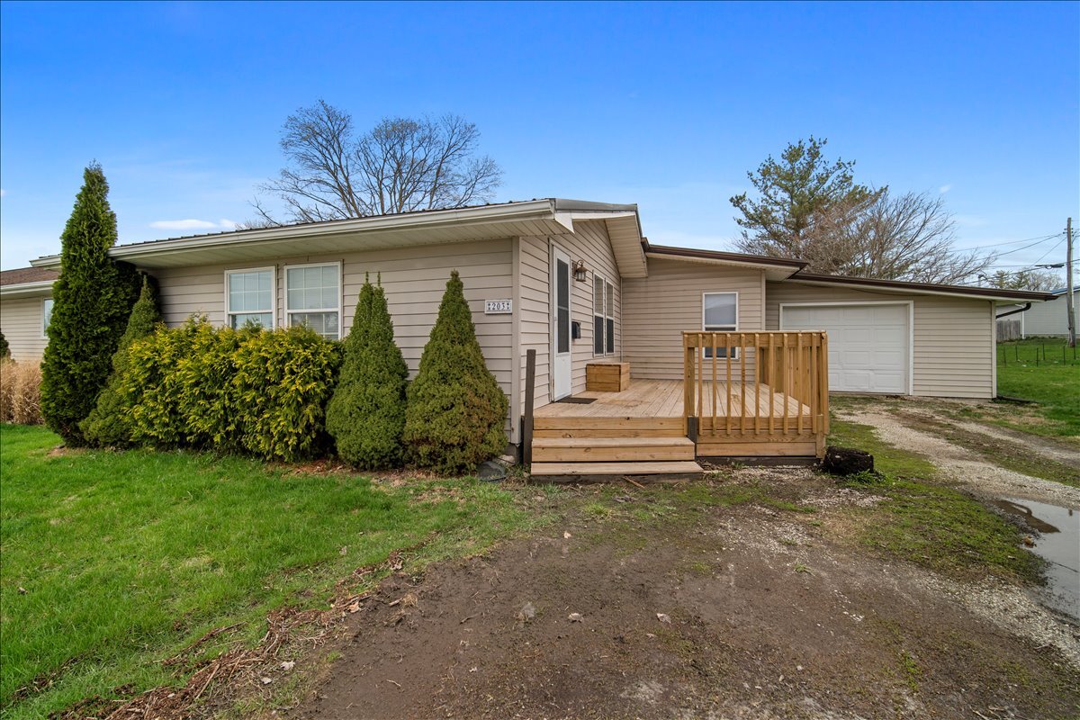 203 N Grove Street, Lexington, IL 61753