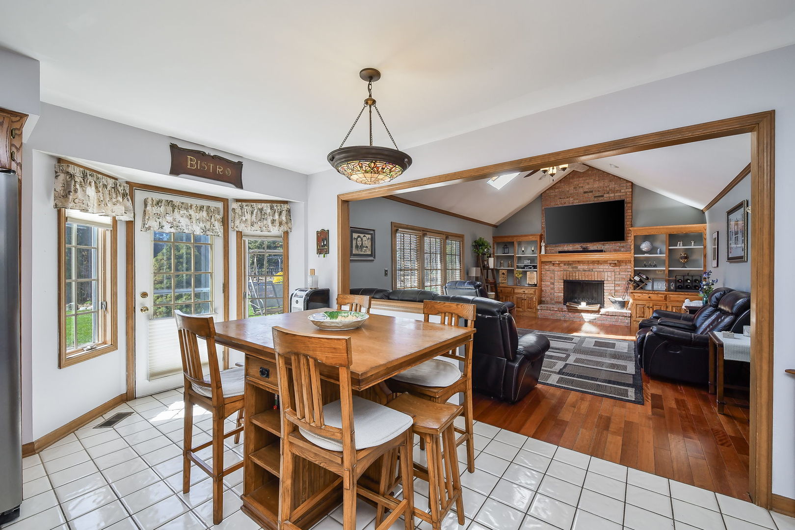 3N322 Knollview Court, Elburn, IL 60119