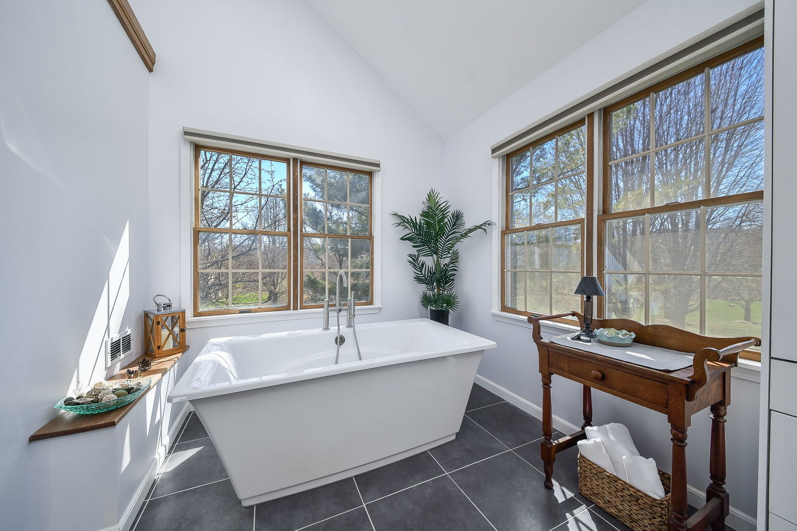 3N322 Knollview Court, Elburn, IL 60119