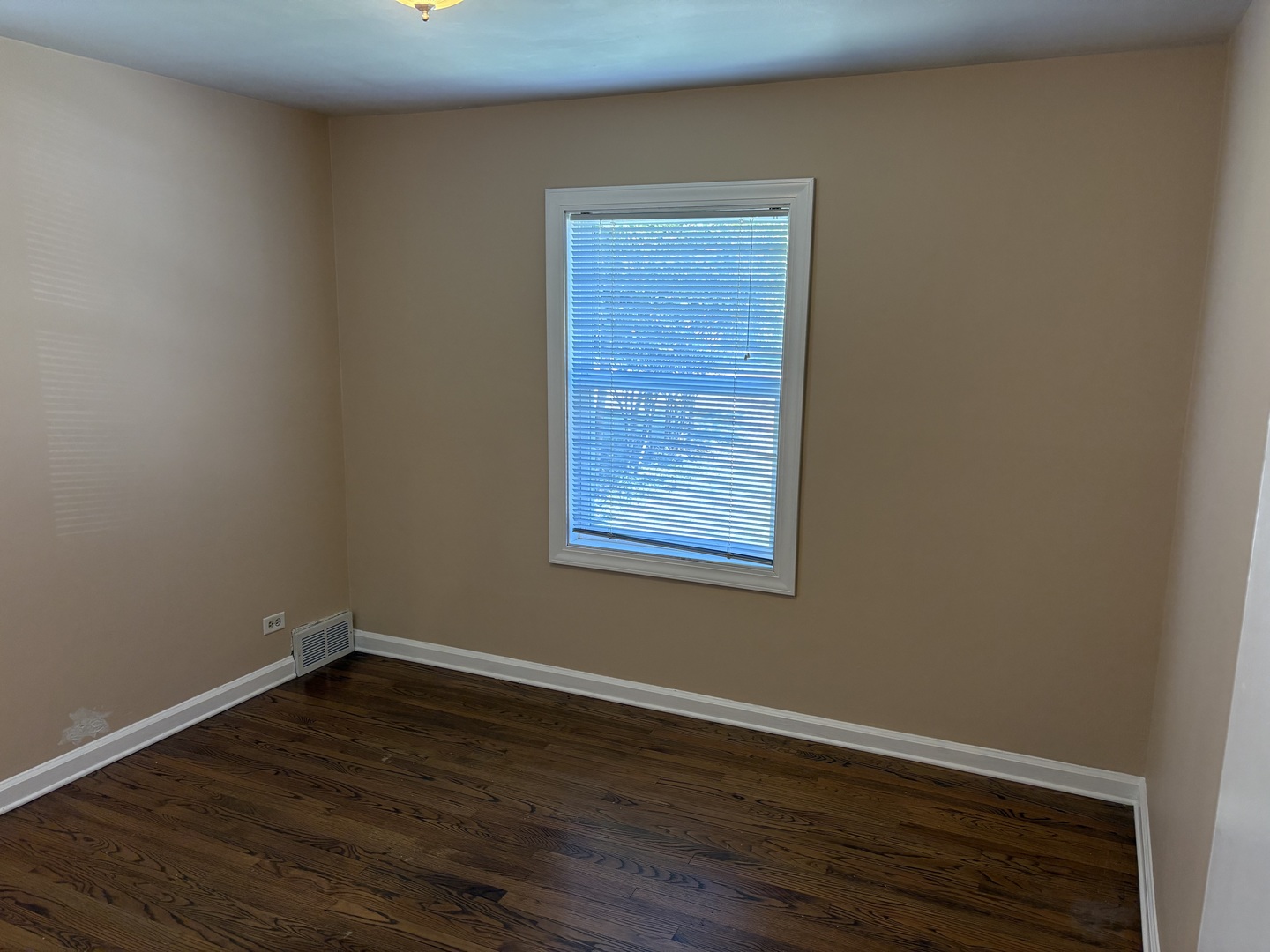 18512 Dixie Highway, Homewood, IL 60430
