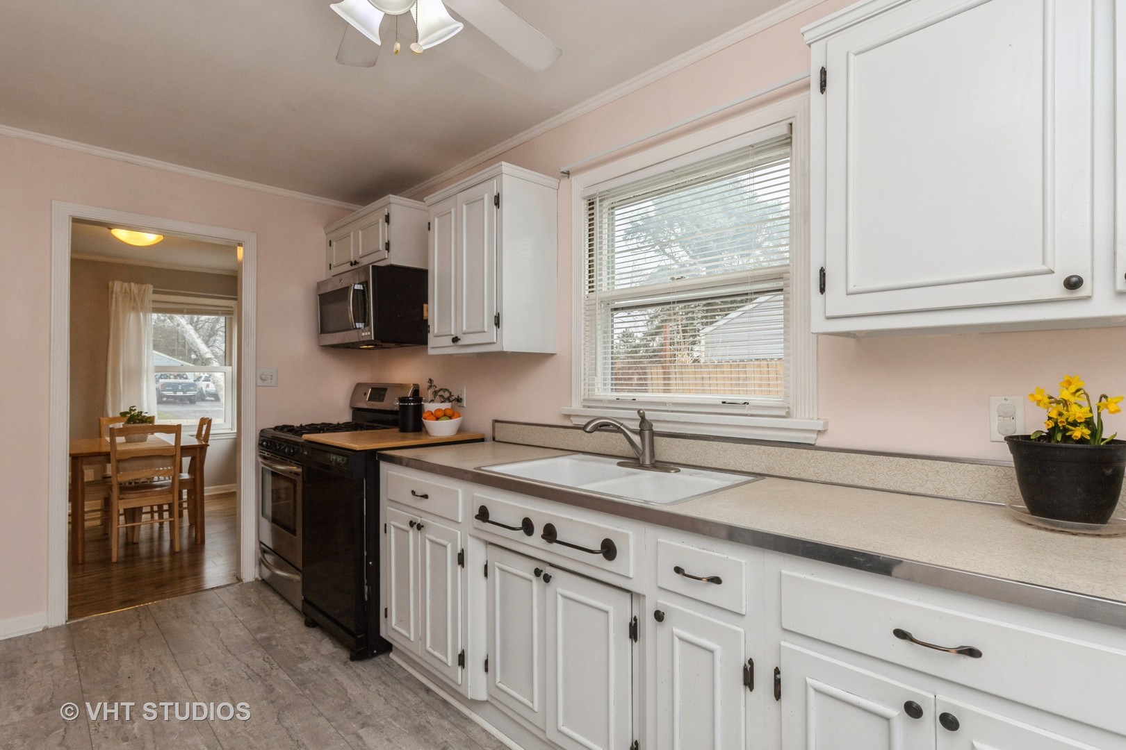 333 Grove Street, Mundelein, IL 60060
