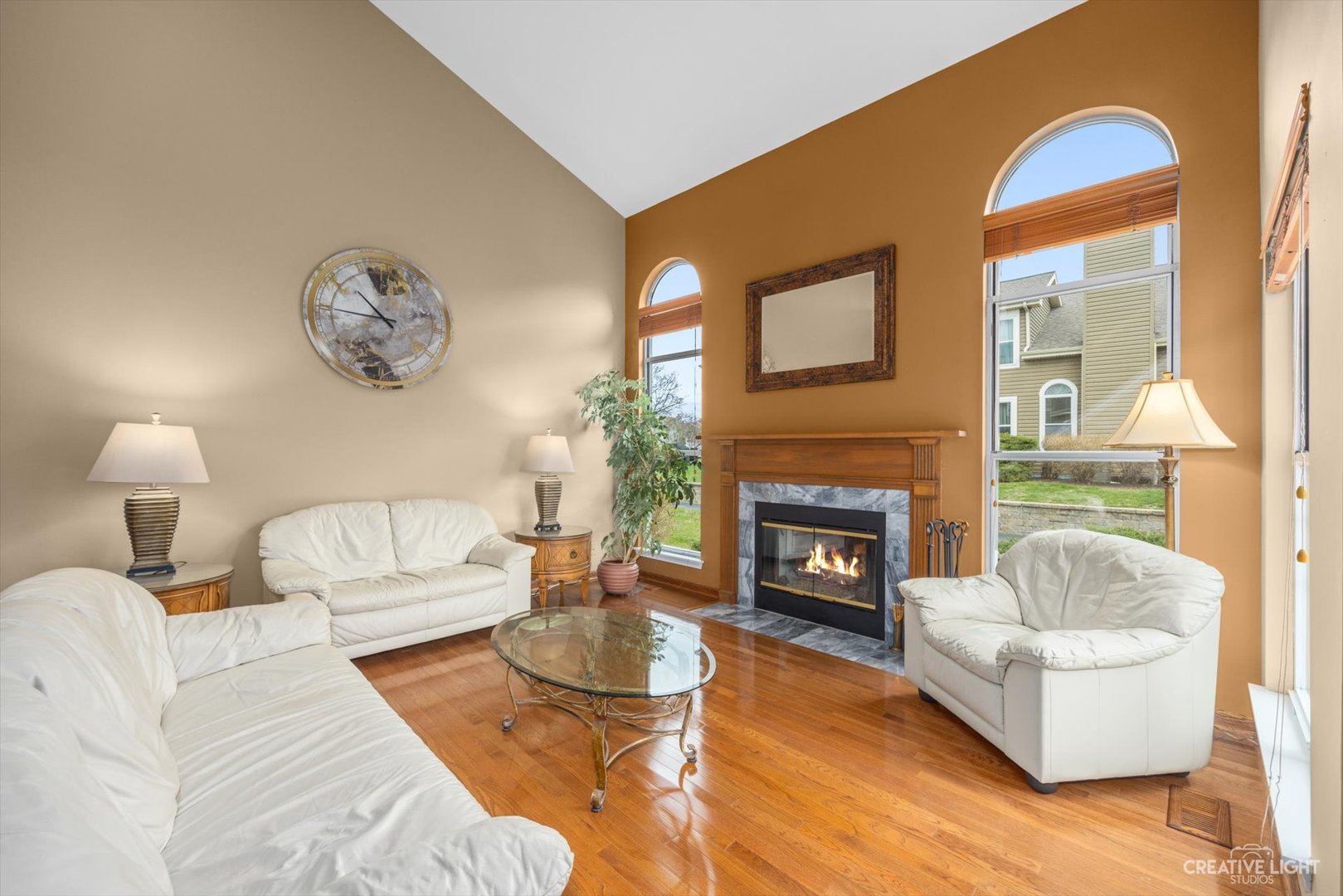 1073 Ridgefield Circle, Carol Stream, IL 60188