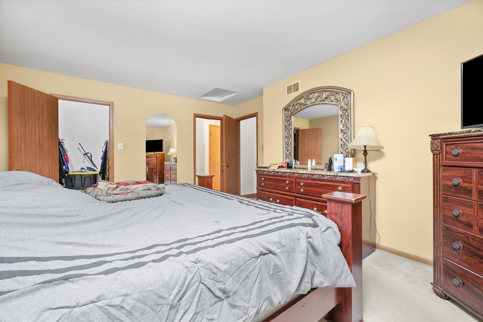 8231 170th Street, Tinley Park, IL 60477