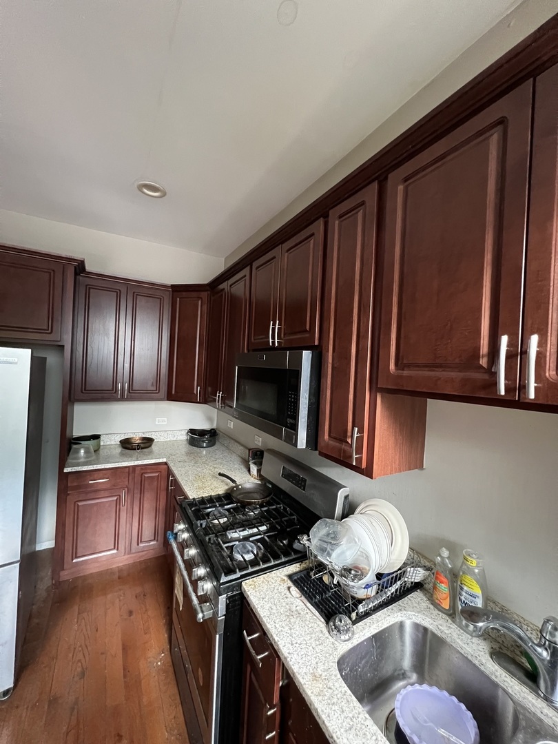 6526 S ROSS Avenue, Chicago, IL 60621