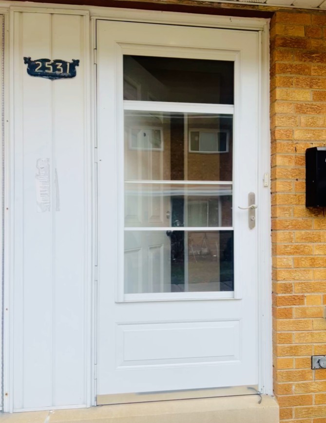 2531 W Howard Street #B, Chicago, IL 60645