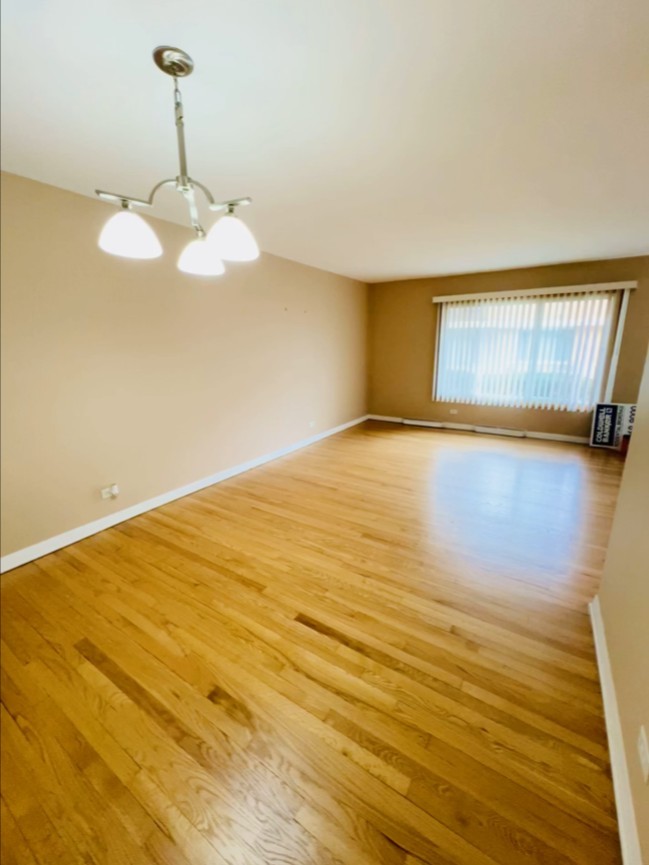 2531 W Howard Street #B, Chicago, IL 60645