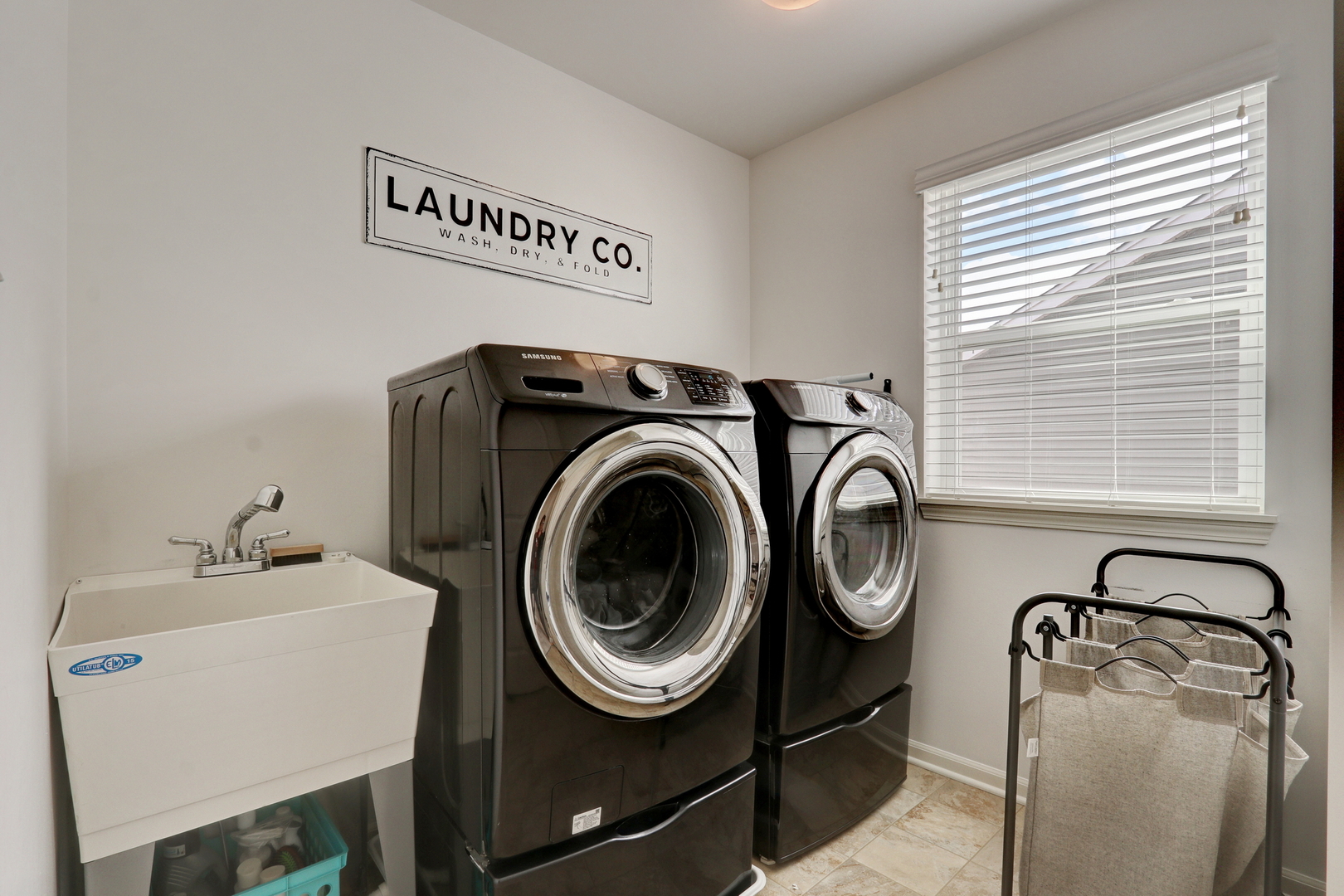 34197 N Jenna Lane, Gurnee, IL 60031