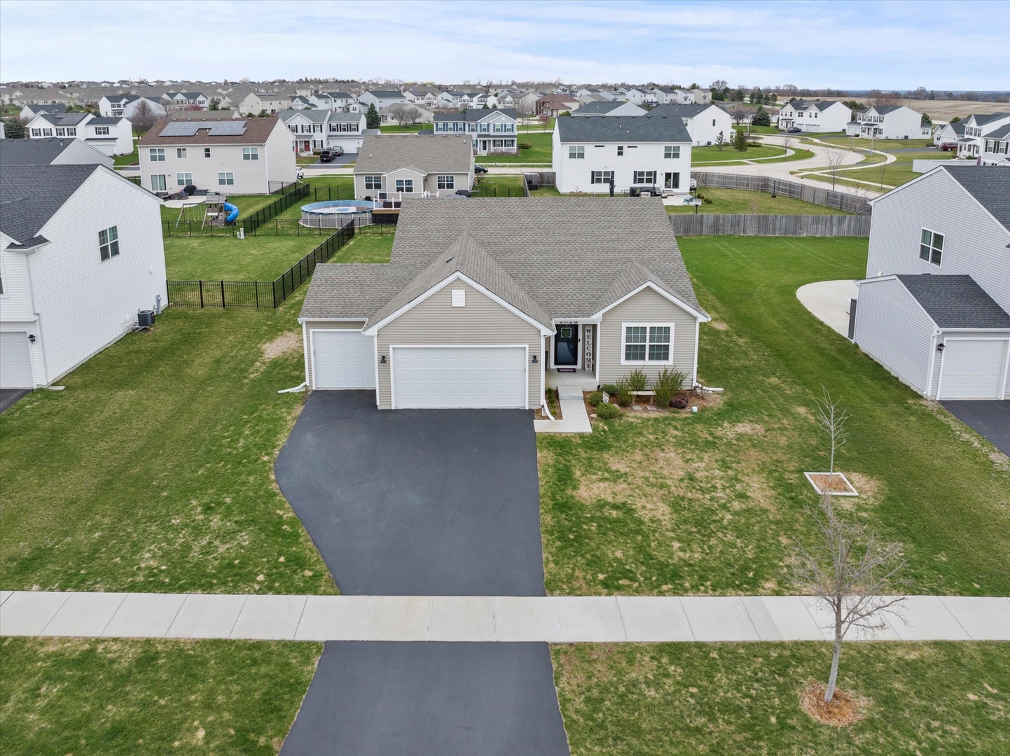 2028 Whitekirk Lane, Yorkville, IL 60560