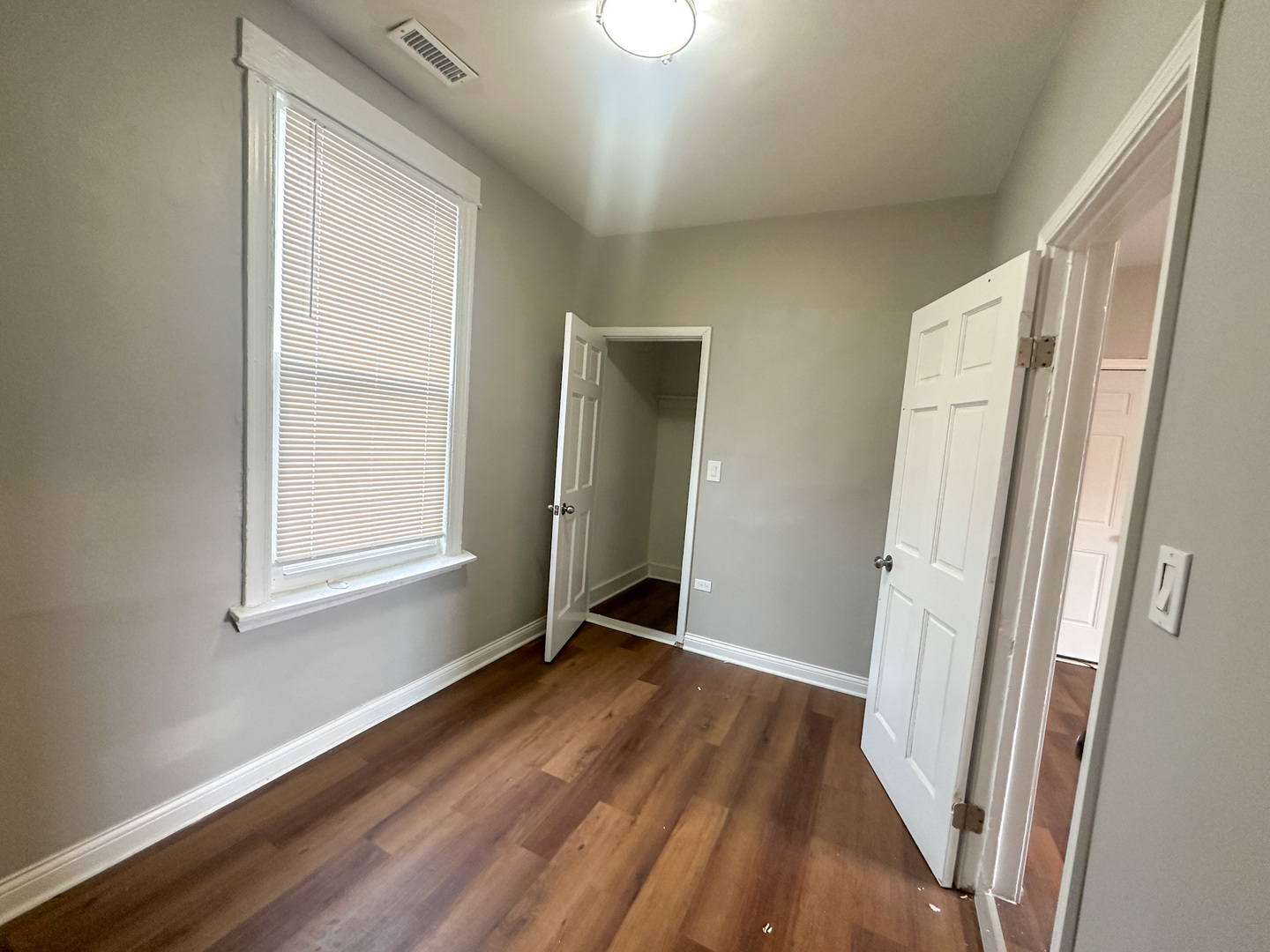 8643 S Exchange Avenue #2R, Chicago, IL 60617