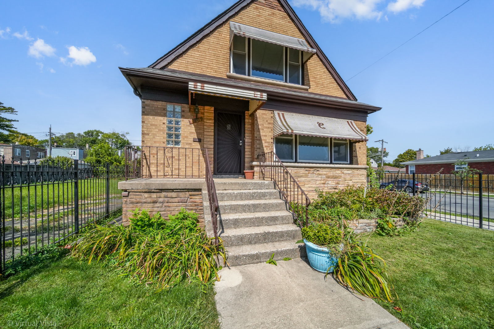 4400 W Cortez Street, Chicago, IL 60651