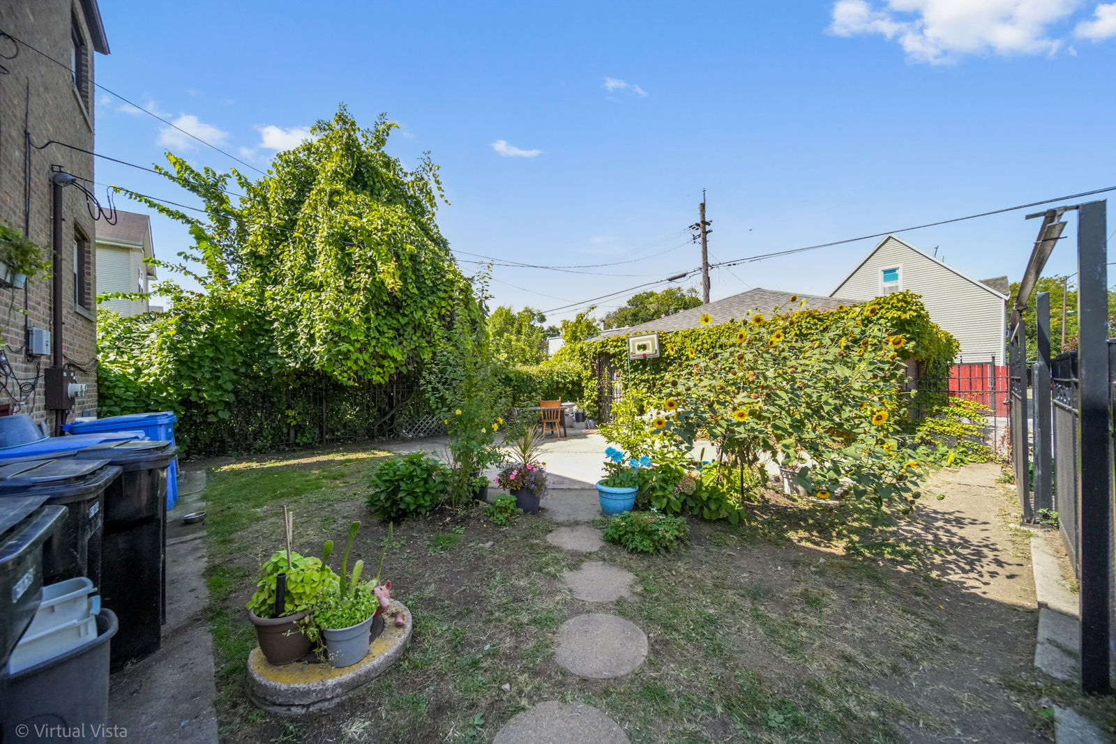 4400 W Cortez Street, Chicago, IL 60651