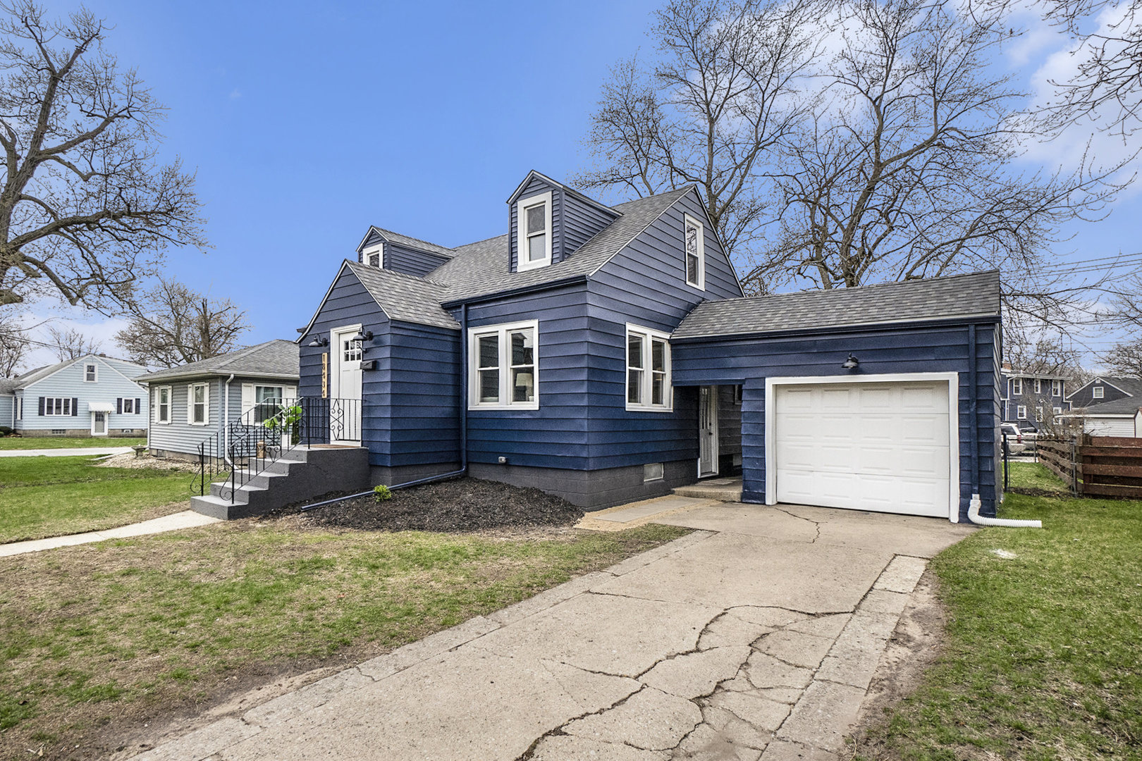 18434 Wentworth Avenue, Lansing, IL 60438
