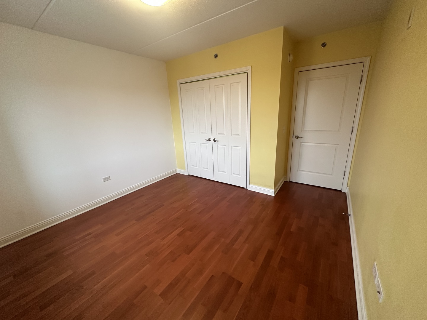 9864 Leland Avenue #305, Schiller Park, IL 60176