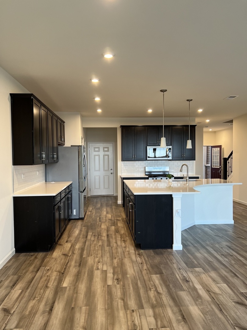 2215 Ryegrass Lane #69002, Bolingbrook, IL 60490