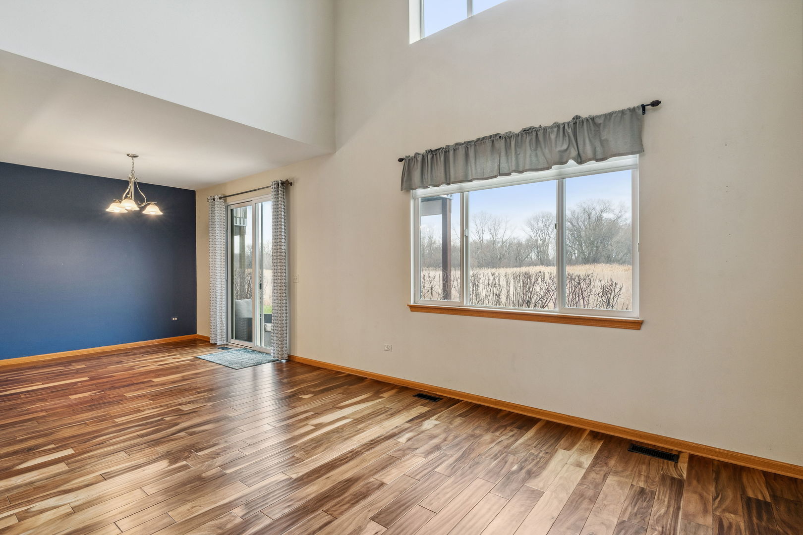 1155 Draper Road, McHenry, IL 60050