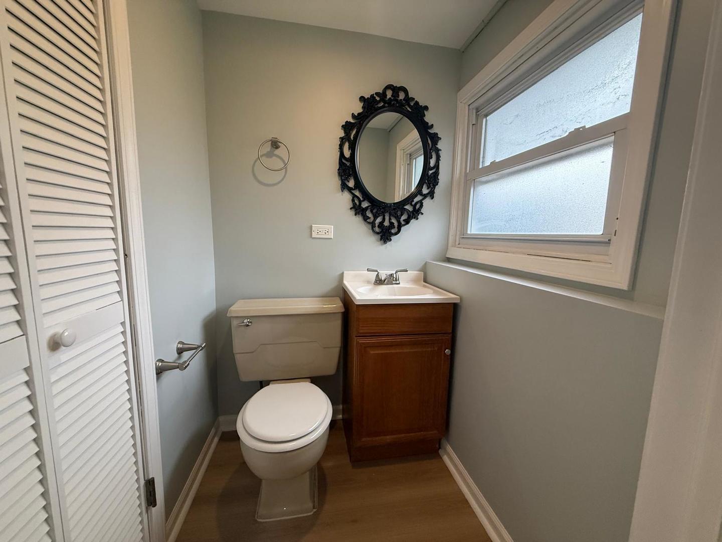48 W Fullerton Avenue, Glendale Heights, IL 60139