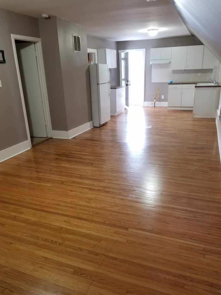 910 Summit Street, Joliet, IL 60435