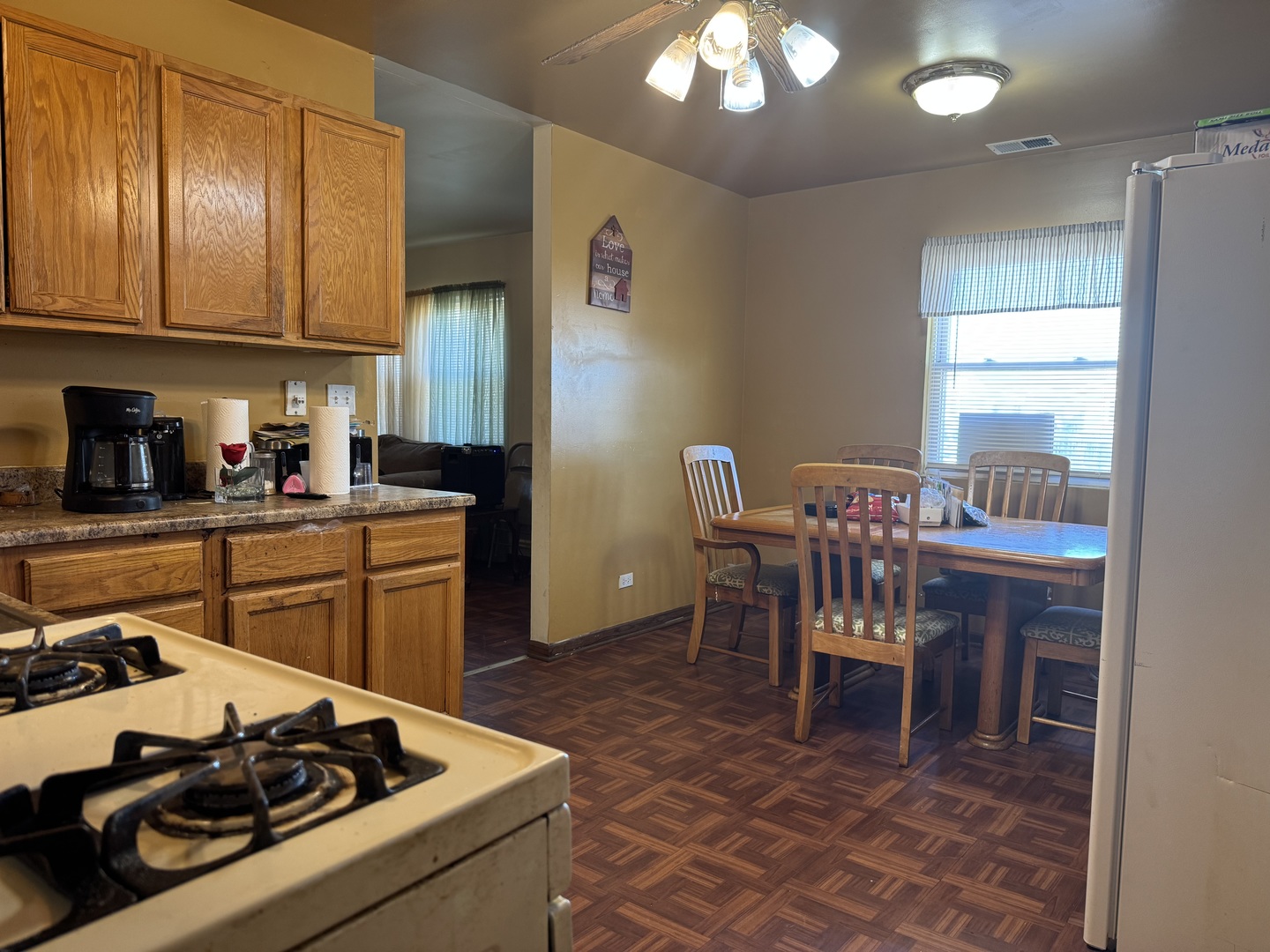 1946 Beacon Court, Chicago Heights, IL 60411