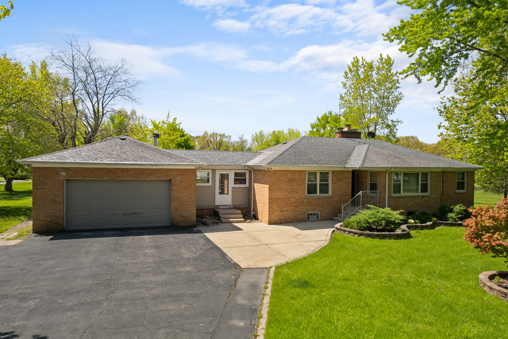 3315 E Bemes Road, Crete, IL 60417