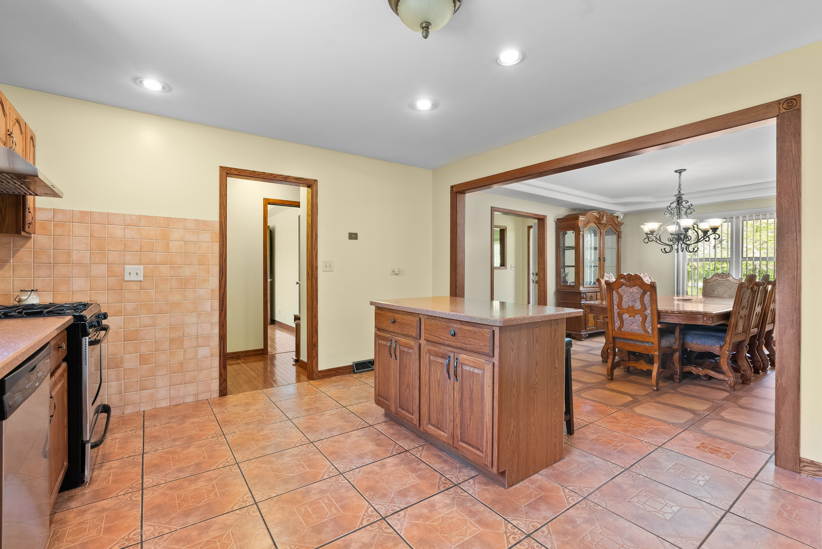 3315 E Bemes Road, Crete, IL 60417