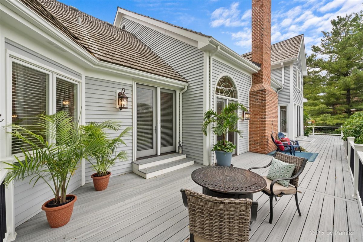 20823 N Meadow Court, Deer Park, IL 60010