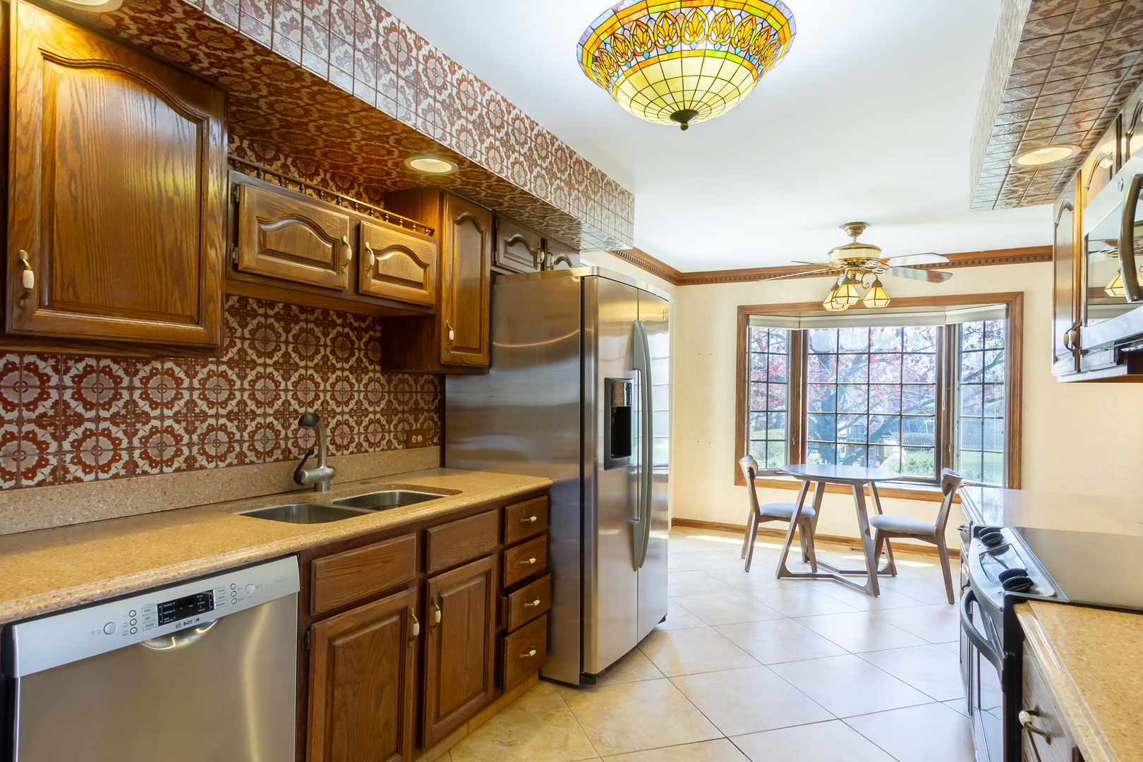 571 Mistic Harbour Lane, Schaumburg, IL 60193