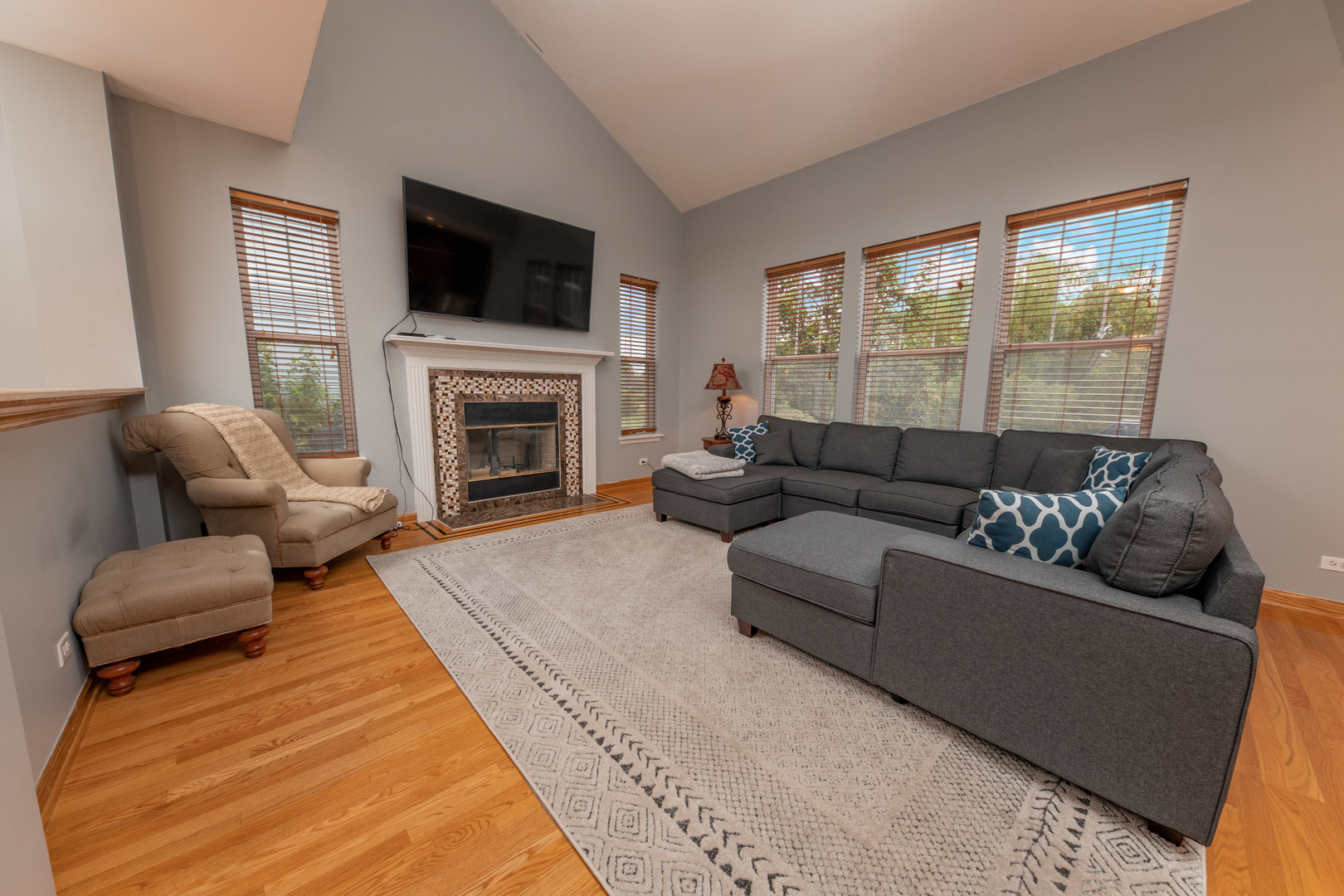 2192 Fescue Drive, Aurora, IL 60504