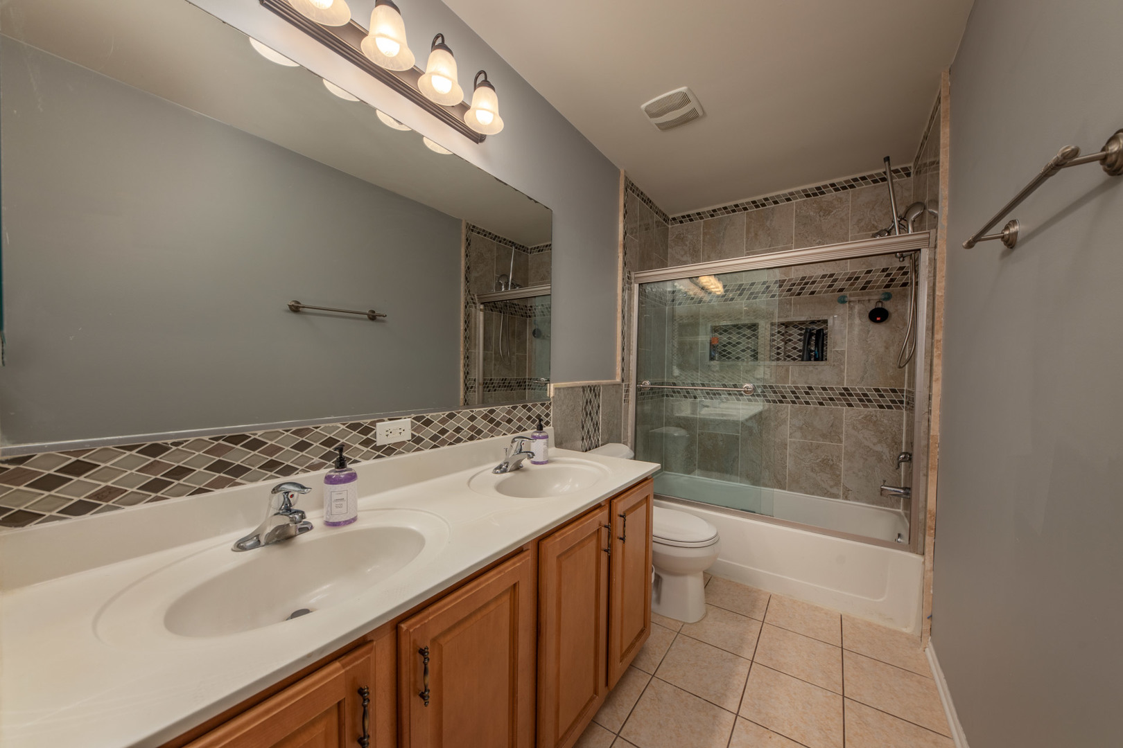 2192 Fescue Drive, Aurora, IL 60504